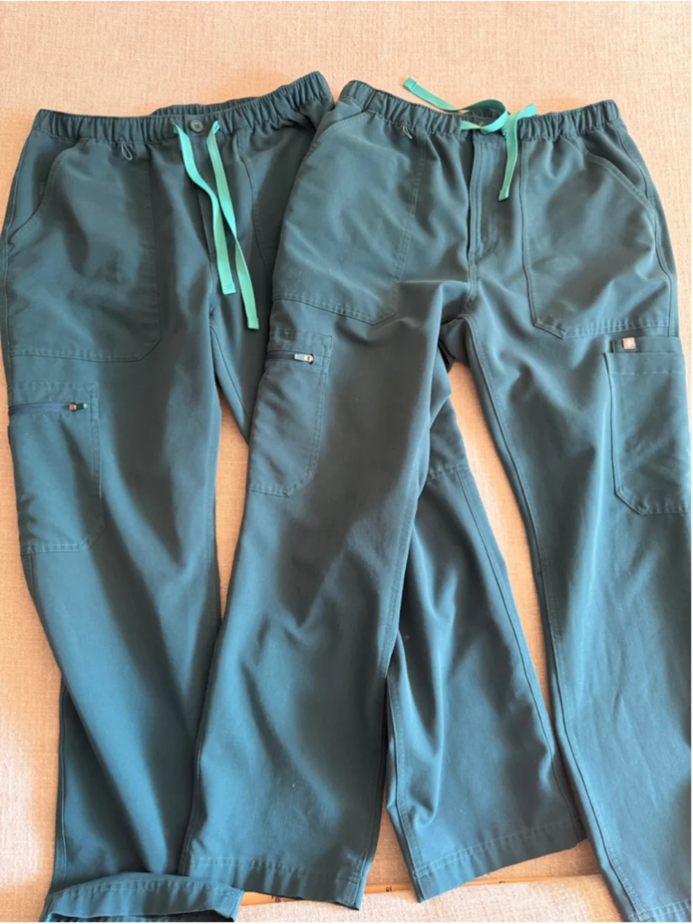 Figs Cairo Straight-Leg Scrub Pant Caribbean Blue Mens medium 2 pair